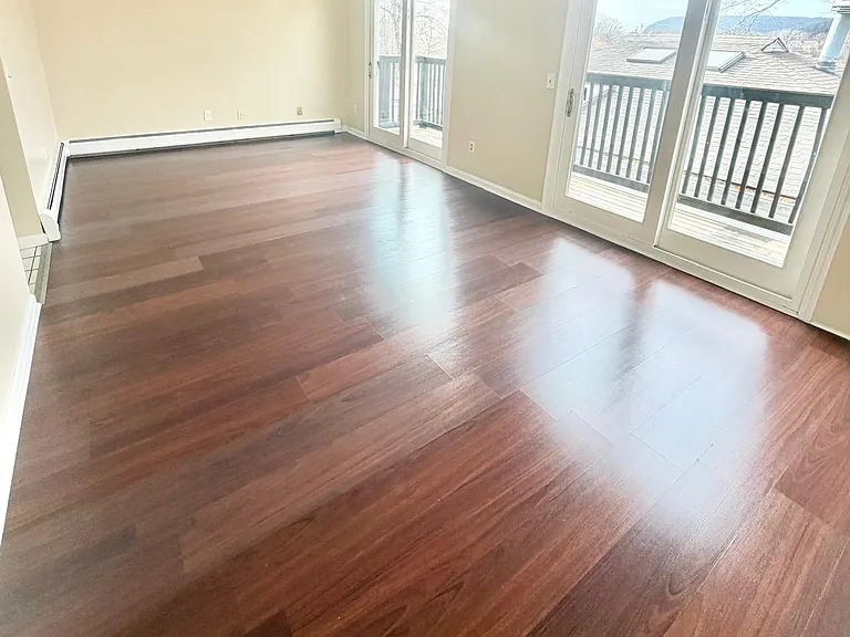154 Warner St #1 — Photo 3