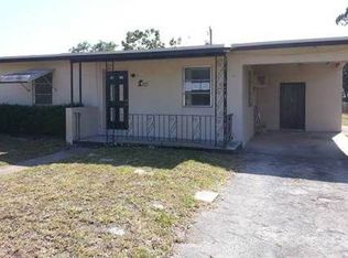1135 Chateau Park Dr, Fort Lauderdale, FL 33311