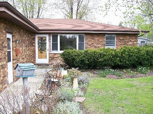 2nd image of 1514 N Kankakee St