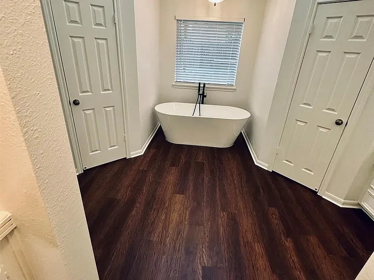15726 Gettysburg Dr — Photo 10