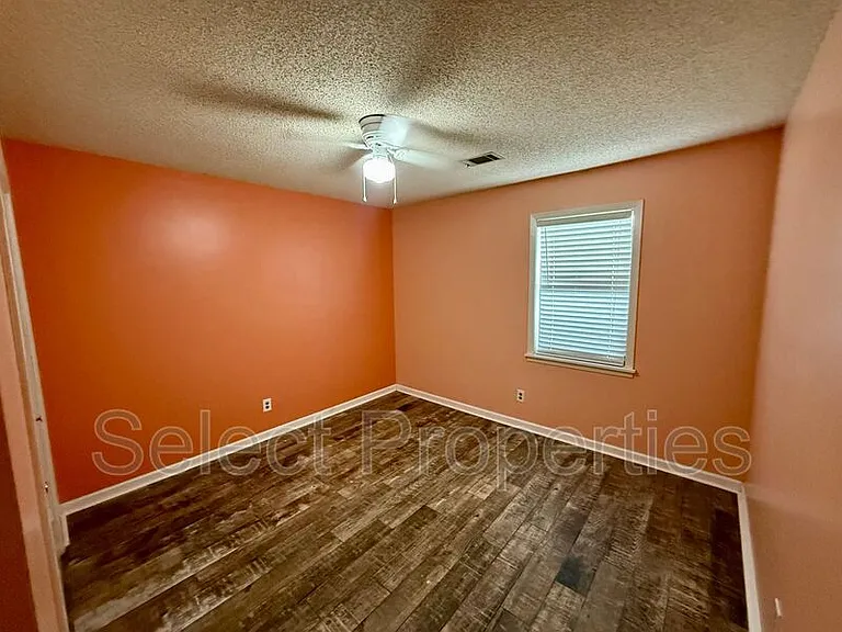1116 W Nettleton Ave — Photo 18