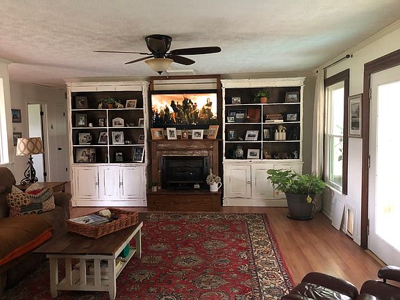 5th image of 57 Glen Forest Trl