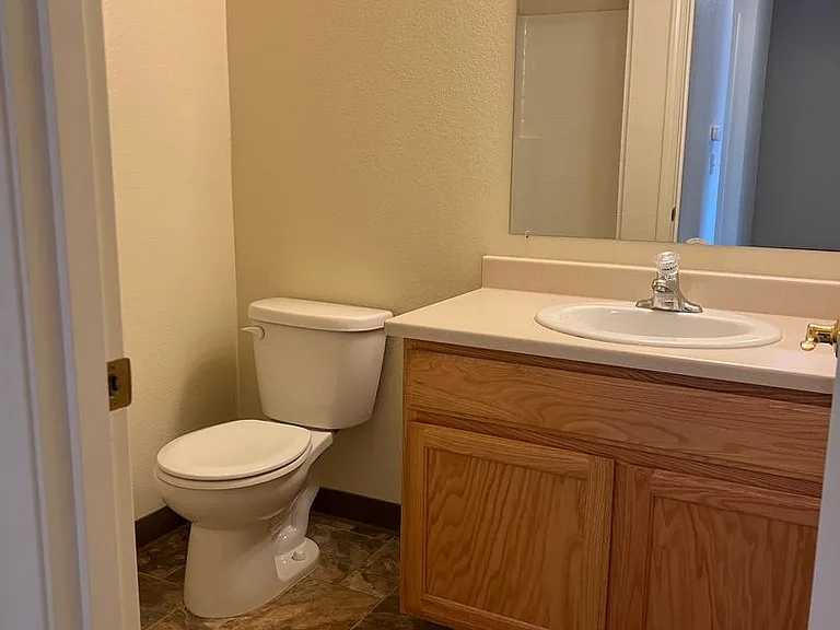 1301 Hallen Dr — Photo 16