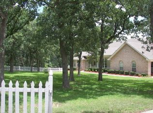 1409 Tarver Rd, Burleson, TX 76028