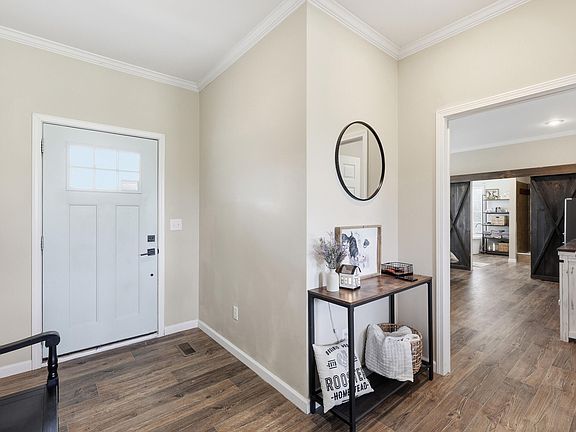 4th image of 500 Sparrow Ln