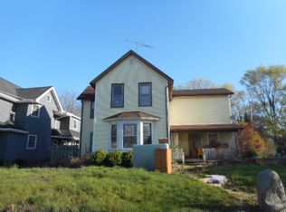 707 Morgan St, Joliet, IL 60436