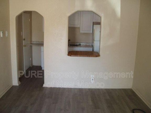 4th image of 501 Vassar Dr SE