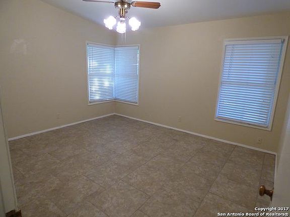 5th image of 106 Oakhurst Pl #106