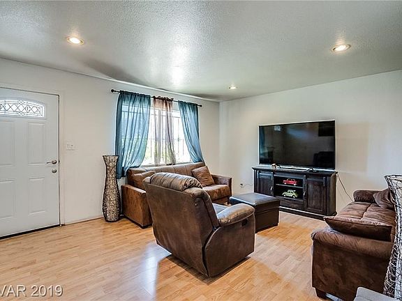 4th image of 4984 Pancho Villa Dr