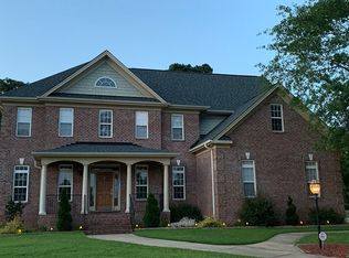 504 Captains Pl, Fayetteville, NC 28311