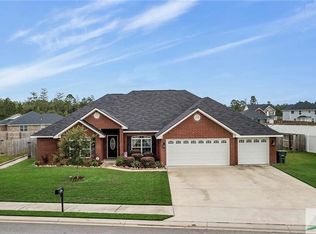 1116 Creekside Cir, Hinesville, GA 31313