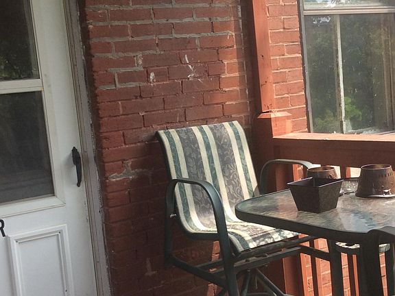 3rd image of 5220-5222 Waterman Blvd #2
