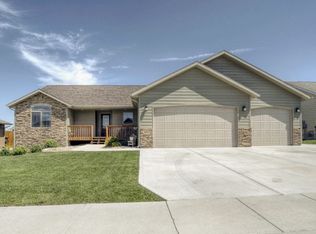 4362 Fieldstone Dr, Rapid City, SD 57703