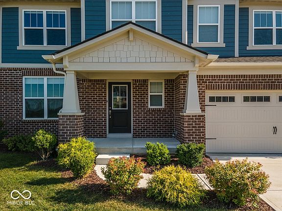 2nd image of 5453 Cloverdale Ln
