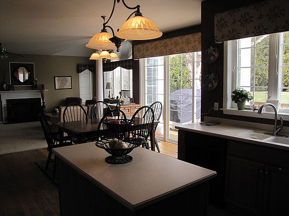 2nd image of 87 Meadowcroft Ln
