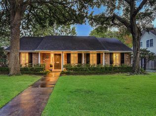 10027 Piping Rock Ln, Houston, TX 77042