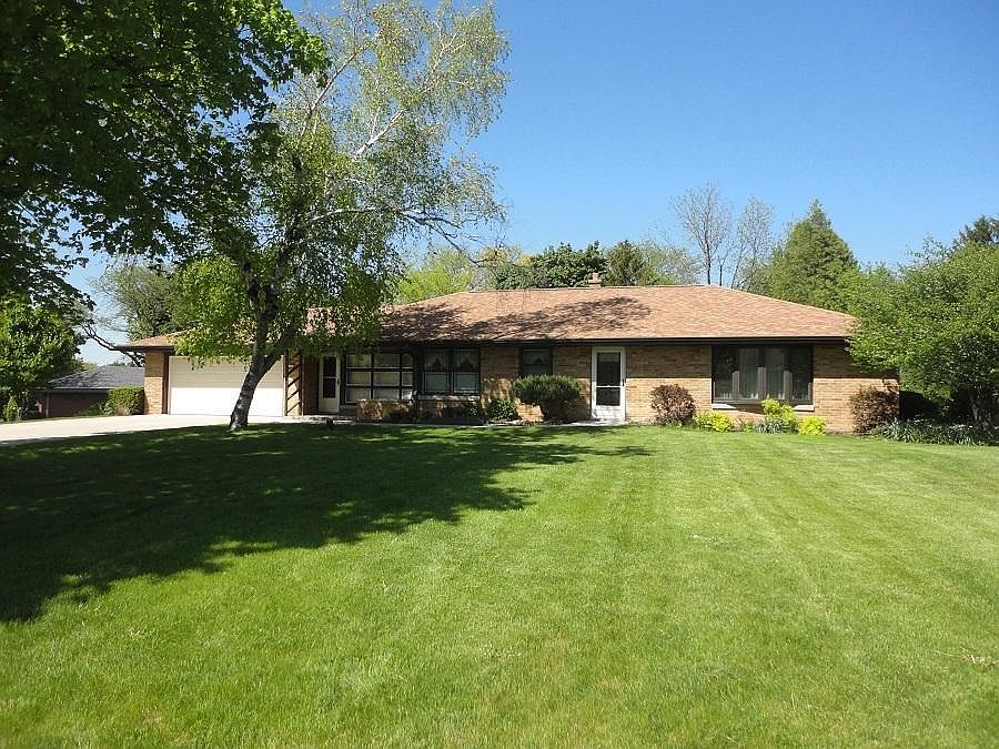 1st image of 2400 Buena Vista Dr