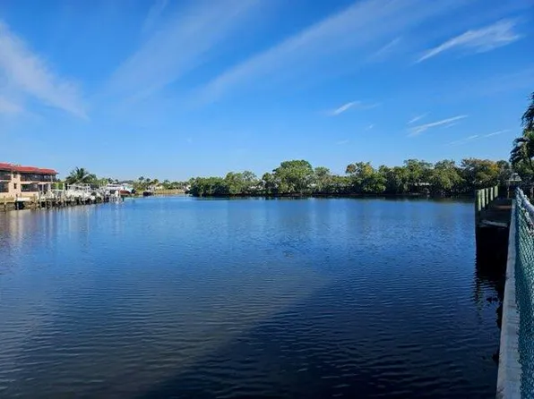 630 Southwind Cir APT 6, North Palm Beach, FL 33408