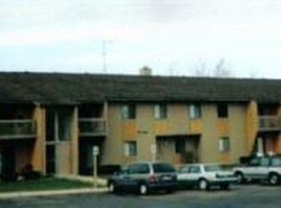 804 Ingot St APT 10, Hancock, MI 49930