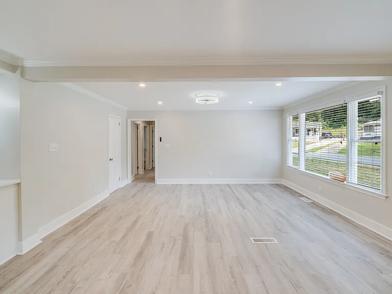1719 Academy St — Photo 22