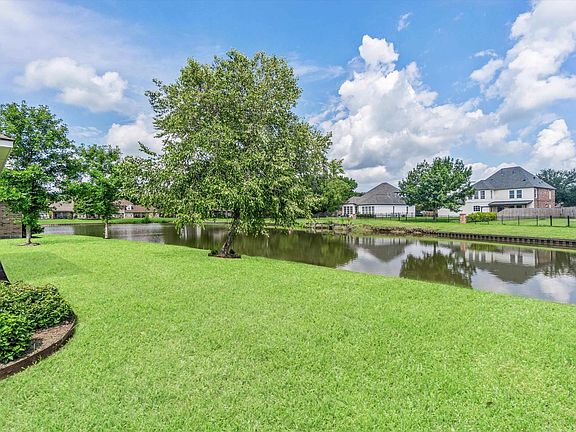 2nd image of 6471 Patio Ct