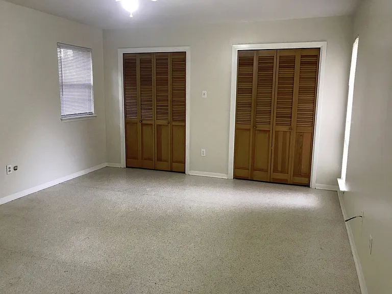 13001 Woodway Dr — Photo 7