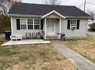 300 Glen Lily Rd, Bowling Green, KY 42101