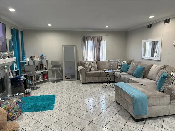 7515 S Vermont Ave, Los Angeles, CA 90044