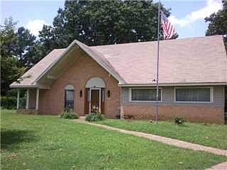 1st image of 3820 Bryn Mawr Dr