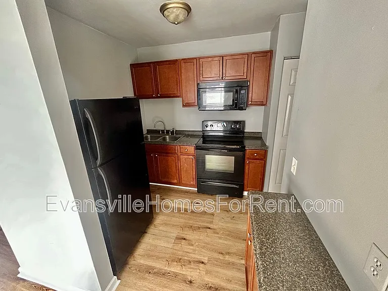 812 Negley Ave #B — Photo 3