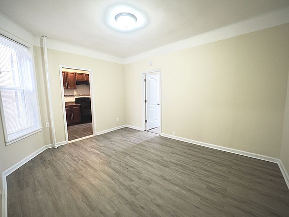 3rd image of 21-22 Newtown Ave #2B