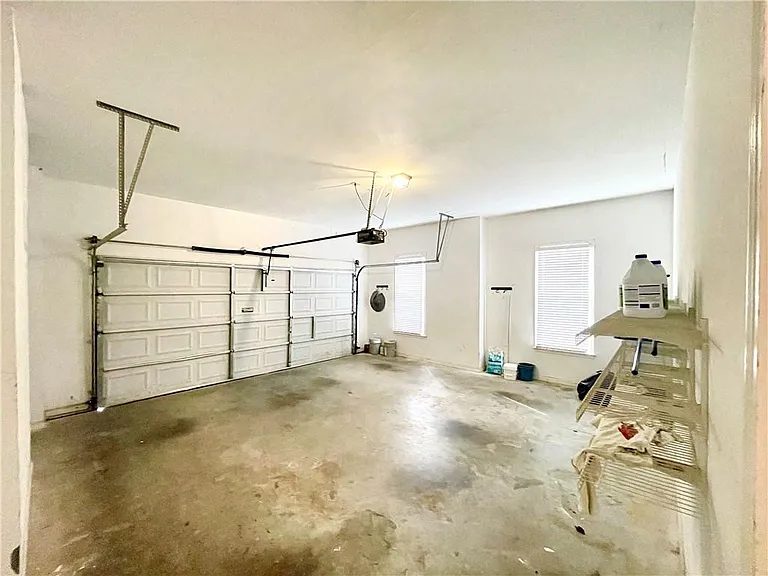 555 Vinings Springs Dr SE — Photo 54