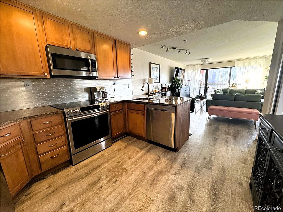1st image of 100 Park Avenue #1201