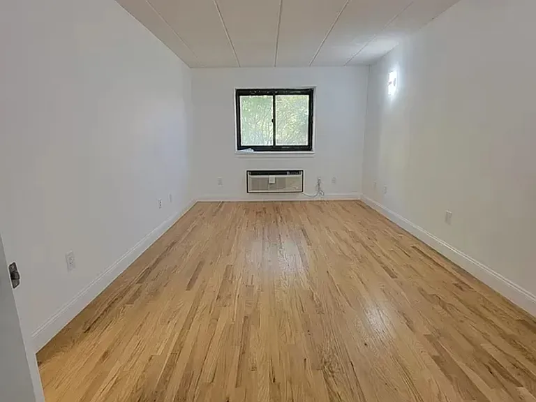 143-51 Roosevelt Ave #12E — Photo 6