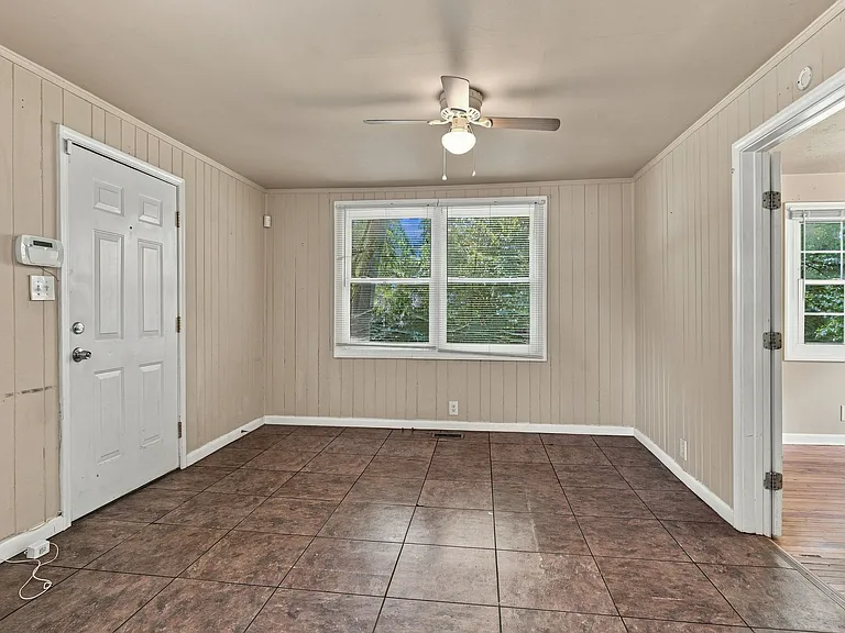 501 Weakley Ave — Photo 11