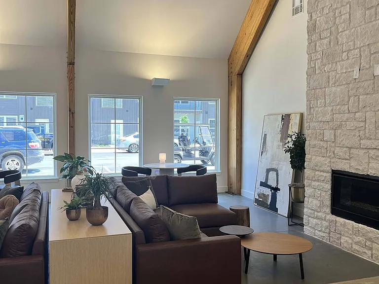 The Grafton Apartment Homes — Photo 11