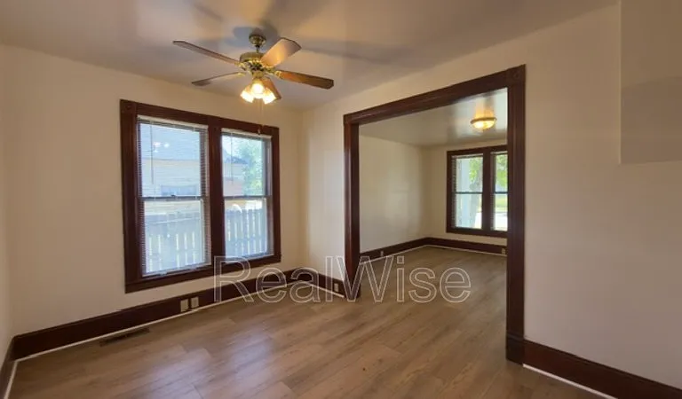 1416 SE Pine St — Photo 10