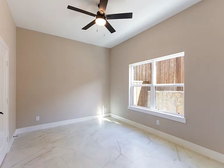 2390 Usman Dr — Photo 7