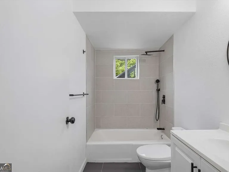 608 N College Dr #3 — Photo 28