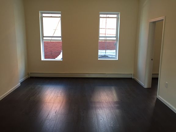 4th image of 521 Evergreen Ave #3A