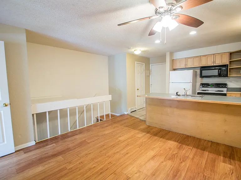 1200 College Ave #125 — Photo 2