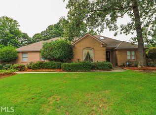 100 Raintree Dr, Warner Robins, GA 31088