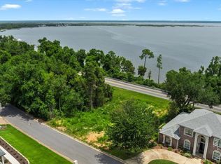 3054 Pelican Ln, Pensacola, FL 32514