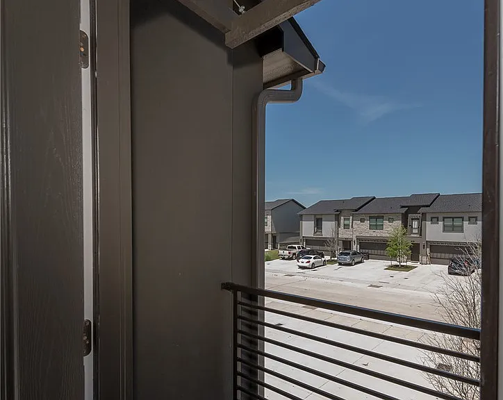 503 Hayes Ln — Photo 19
