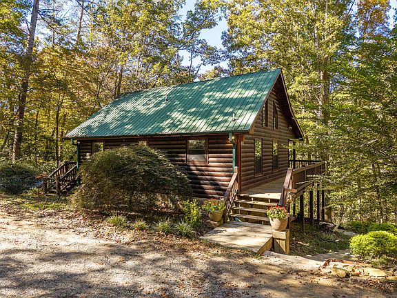 3rd image of 431 Sunrise Valley Rd