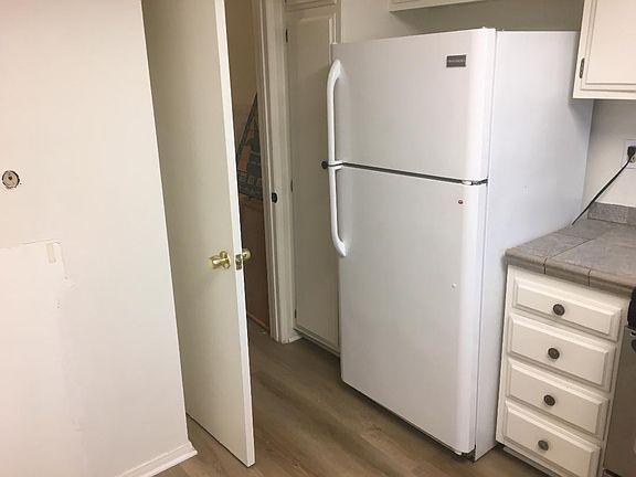 4th image of 31555 Lindero Canyon Rd Unit 10
