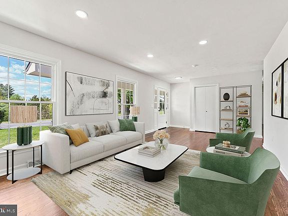 5th image of 15409 Jonas Rd