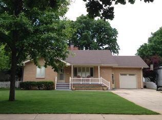 3027 16th St, Great Bend, KS 67530