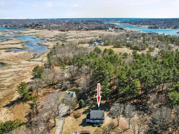 117 Concord St, Gloucester, MA 01930