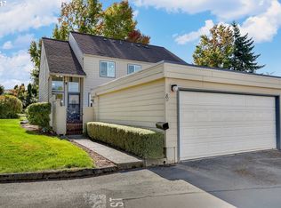 220 NE Village Squire Ave UNIT 8, Gresham, OR 97030